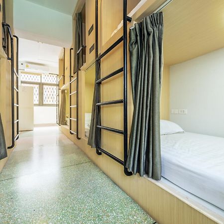 Sloth Hostel Khaosan Бангкок Номер фото