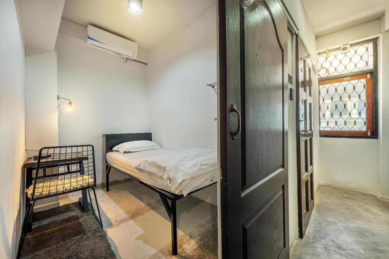 Sloth Hostel Khaosan Бангкок Экстерьер фото