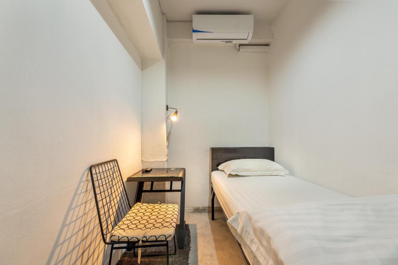 Sloth Hostel Khaosan Бангкок Экстерьер фото